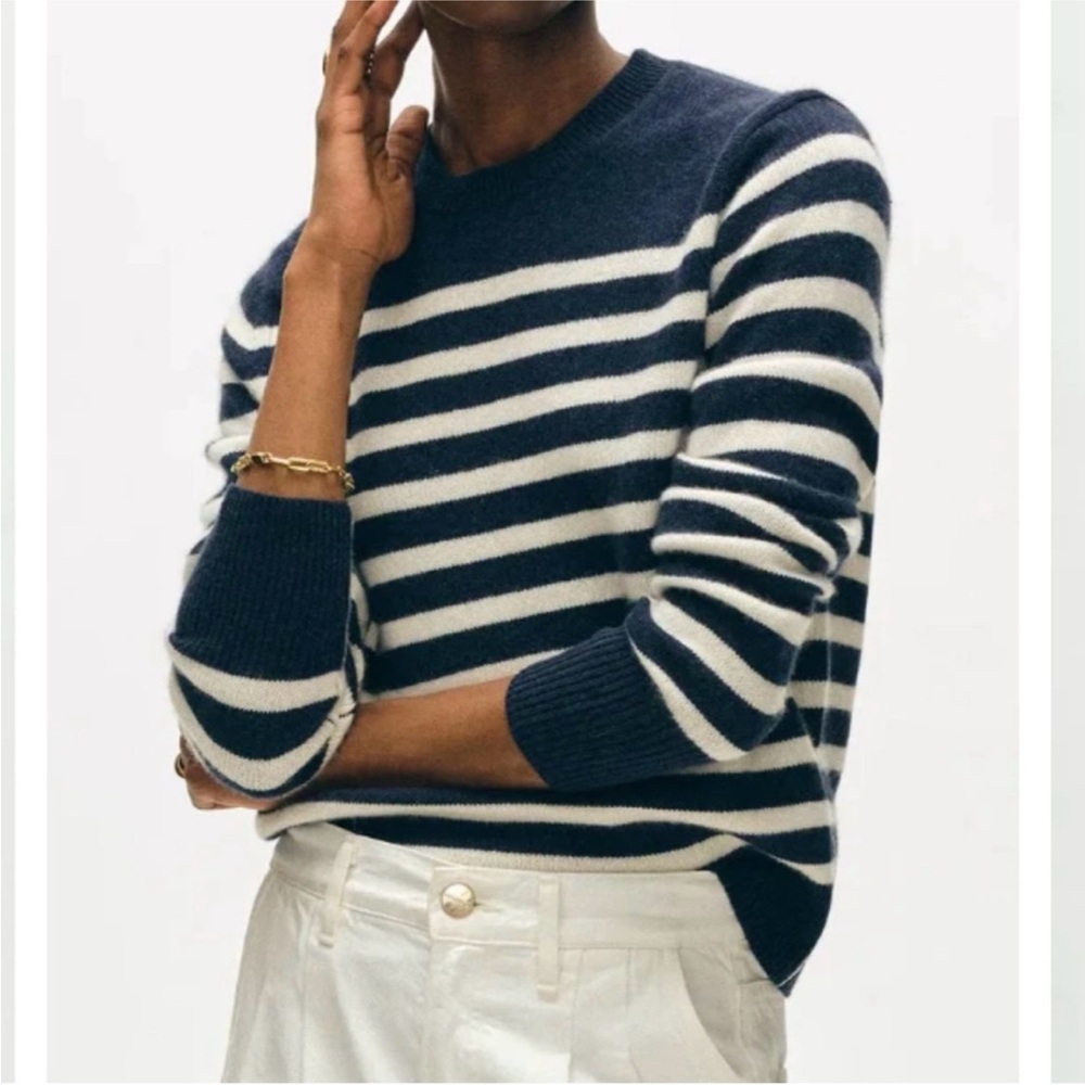 White + Warren Cashmere Sweater Navy and White Striped size M